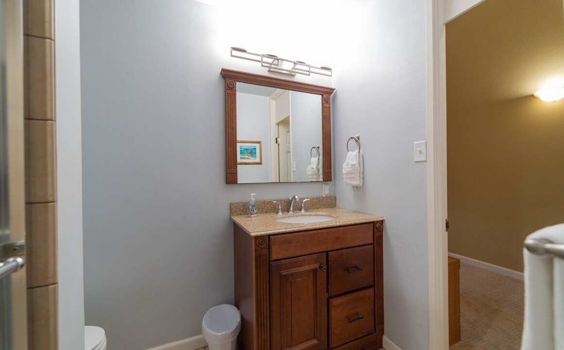Photo of Bathroom in Kahuku
