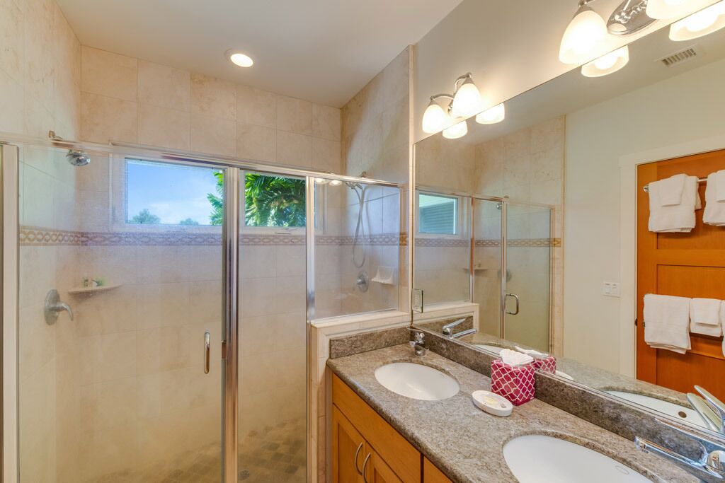 Photo of Bathroom in Princeville