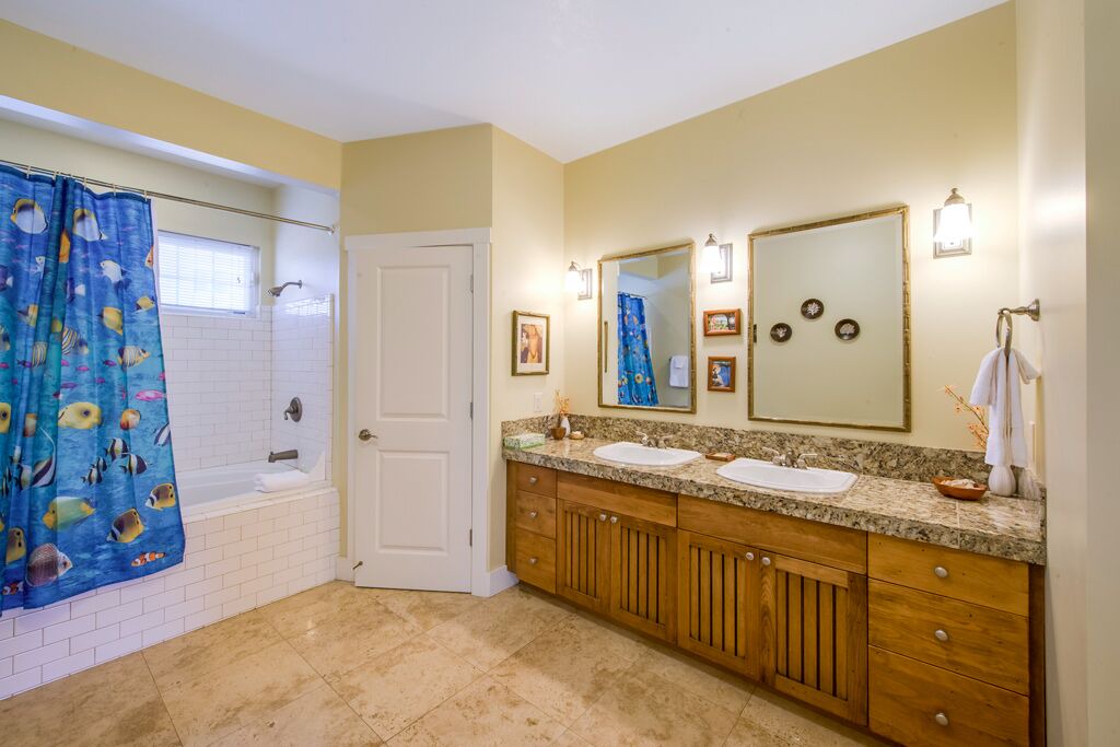 Photo of Bathroom in Princeville