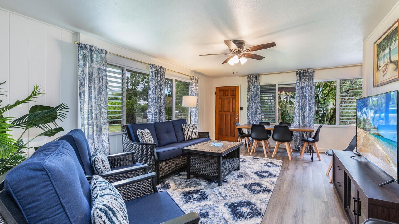 Photo of Livingroom in Hanalei