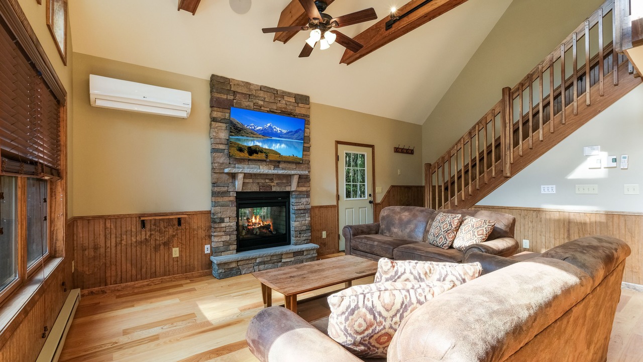 Photo of Bedroom in Lake Harmony Estates