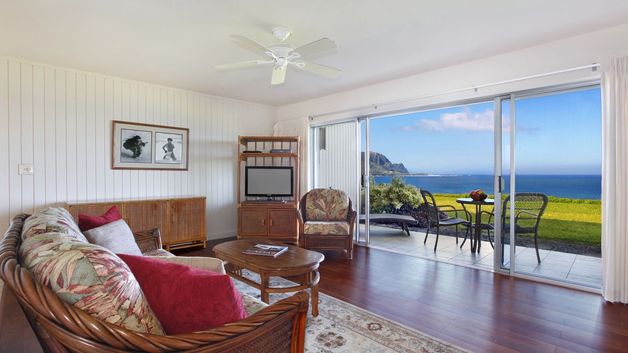 Photo of Livingroom in Princeville