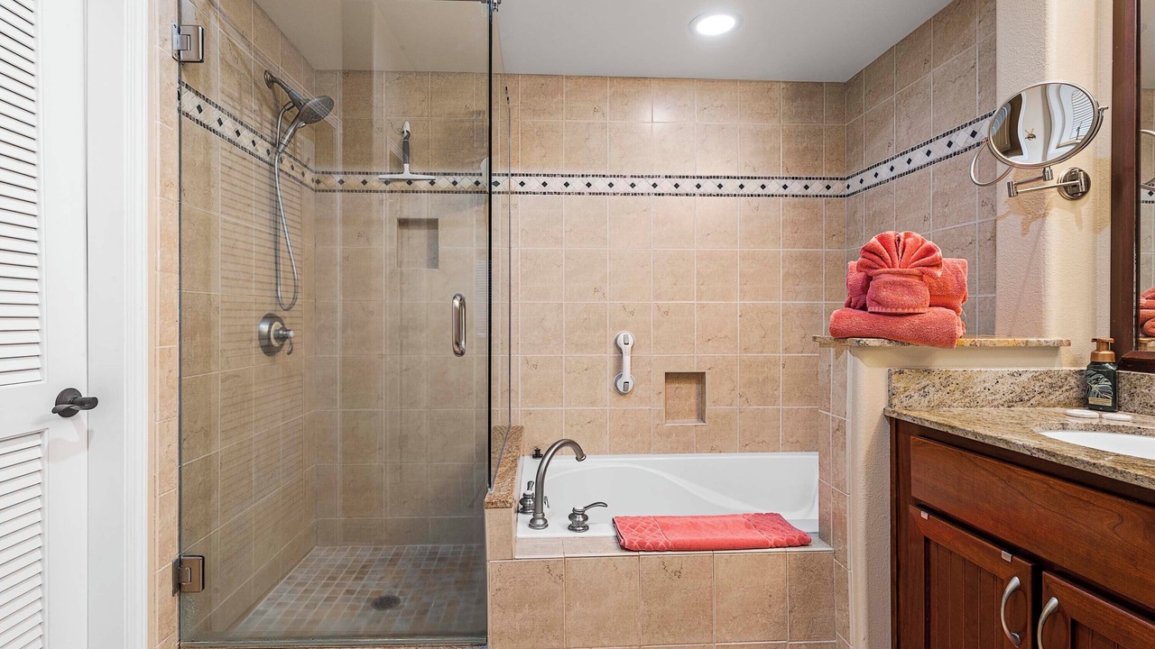 Photo of Bathroom in Waikoloa