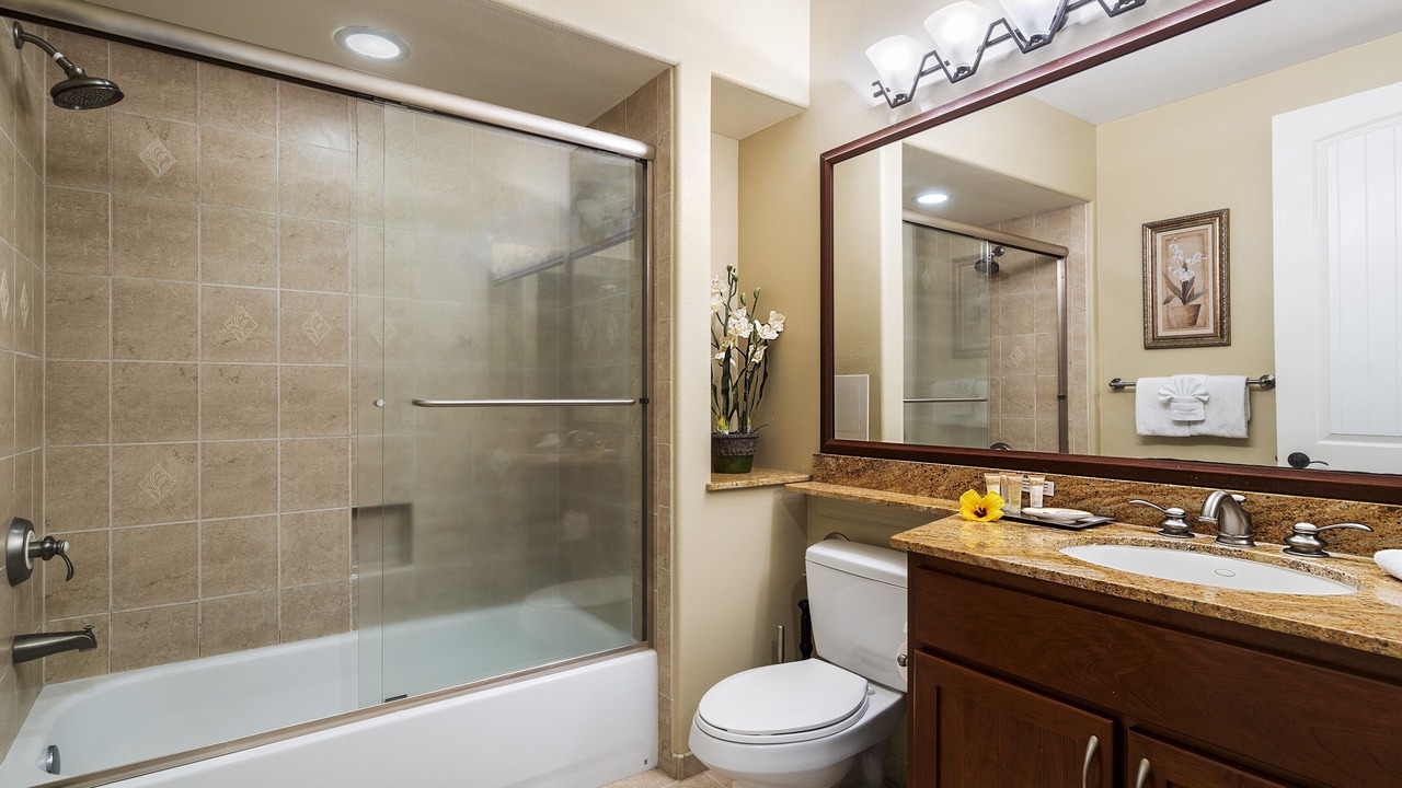 Photo of Bathroom in Waikoloa
