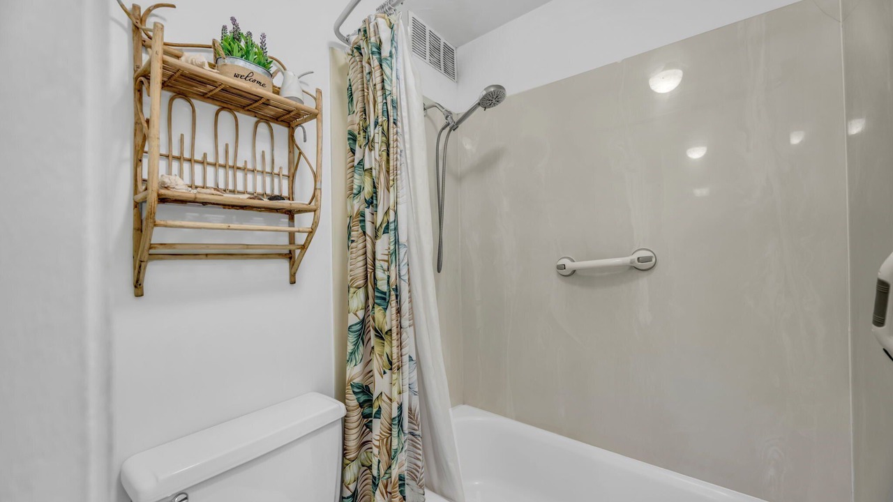Photo of Bathroom in Kihei
