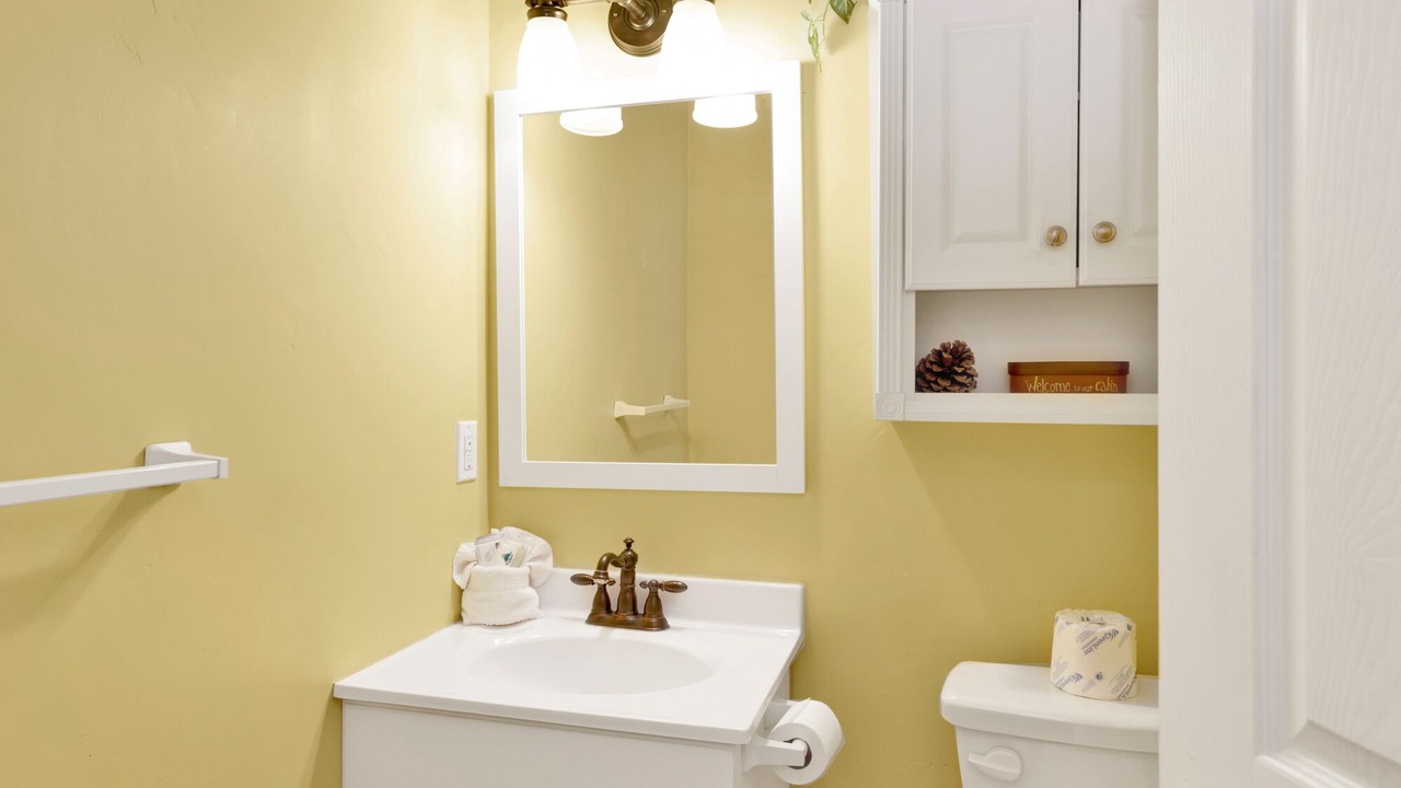 Photo of Bathroom in Upper Moonridge