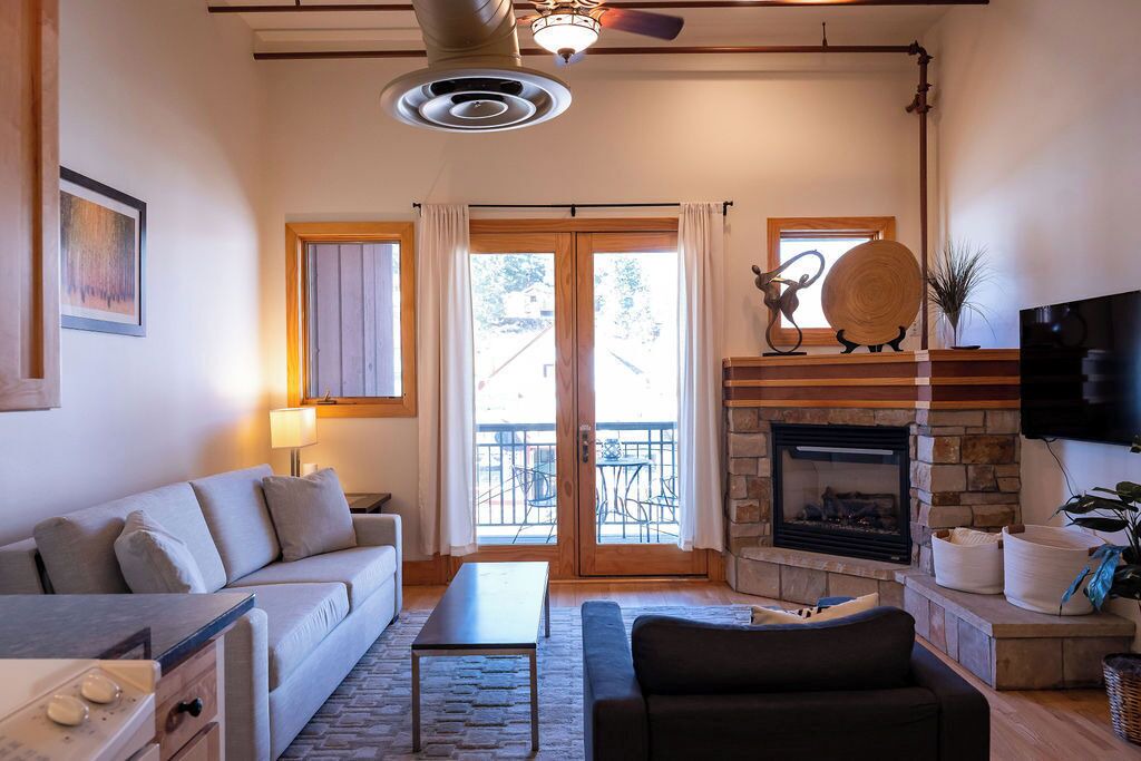 Photo of Livingroom in Estes Park