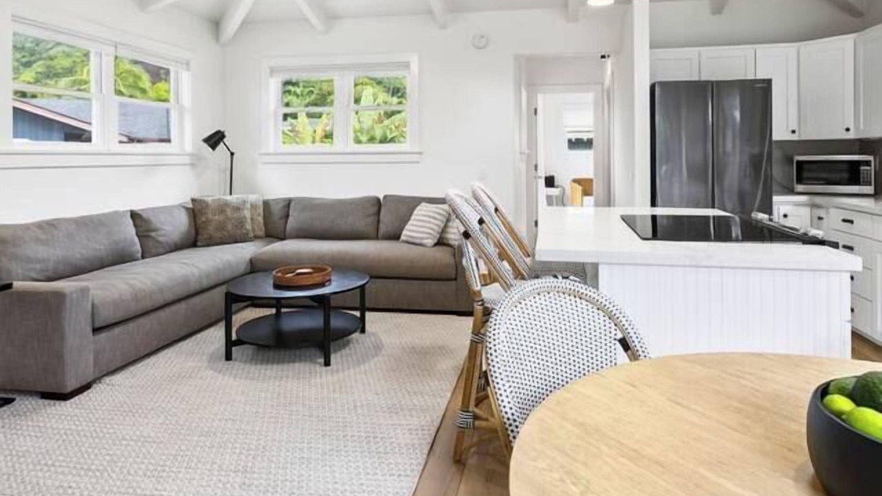 Photo of Livingroom in Hanalei
