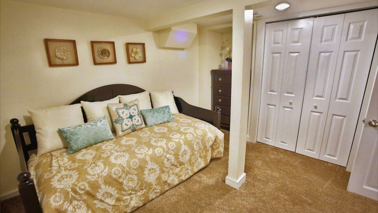 Photo of Bedroom in Old North End