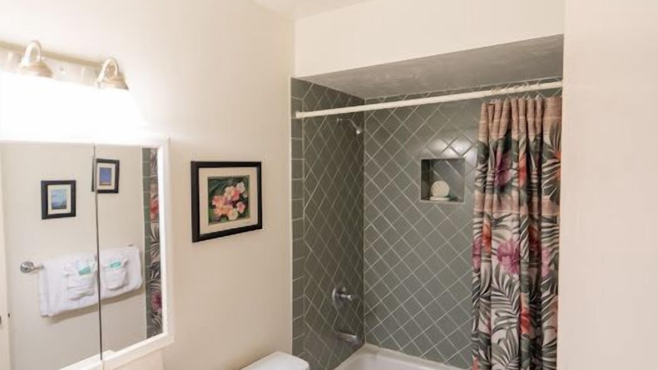 Photo of Bathroom in Kahuku