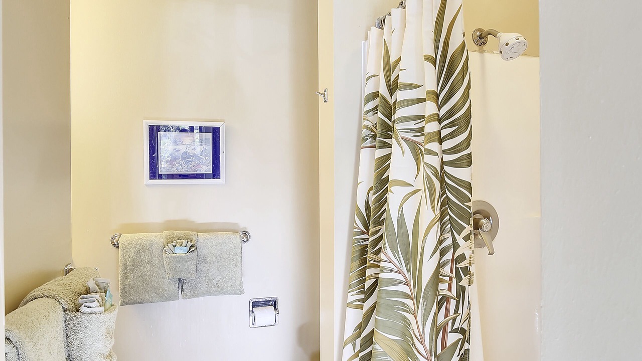 Photo of Bathroom in Kahuku