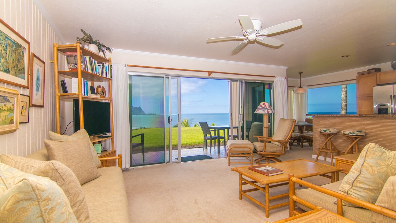Photo of Livingroom in Princeville