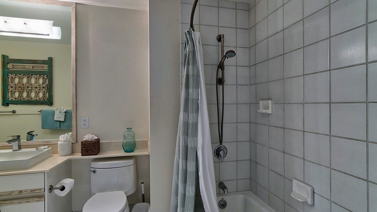 Photo of Bathroom in Kihei