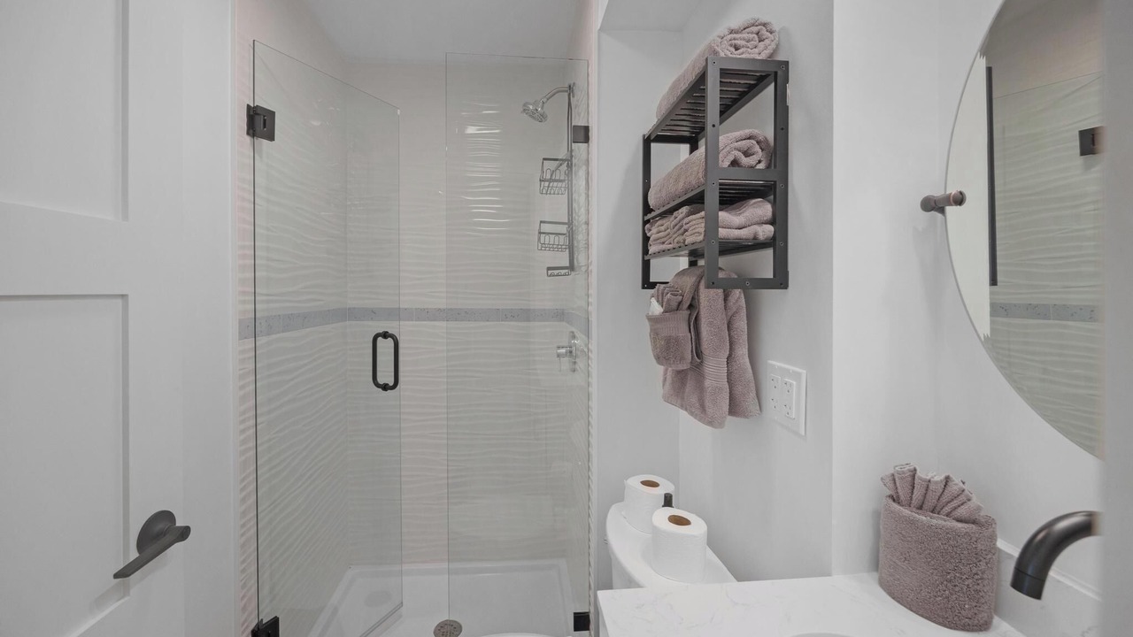 Photo of Bathroom in Truman Annex