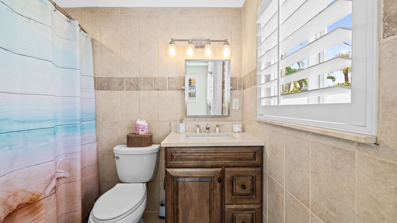 Photo of Bathroom in Lauderdale Beach