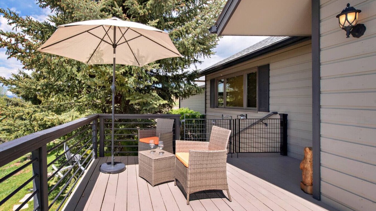 Photo of Patio Balcony in Missouri Heights