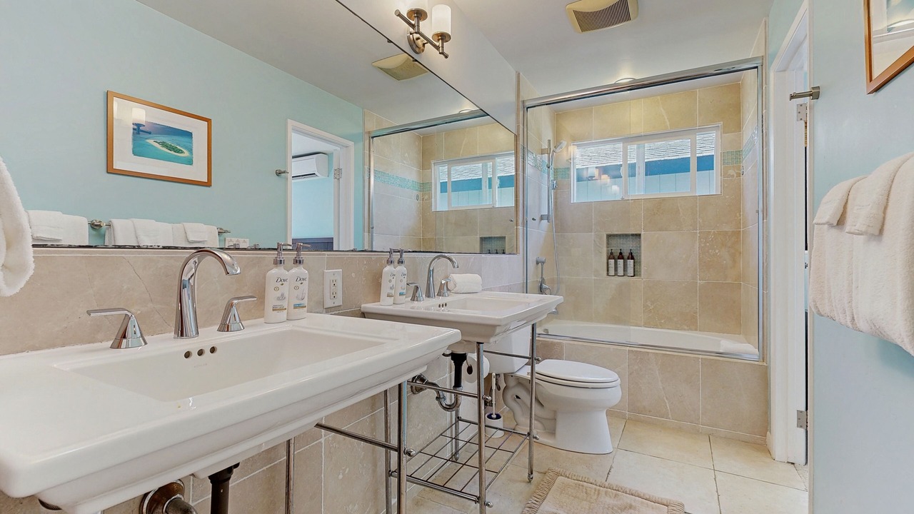 Photo of Bathroom in Princeville