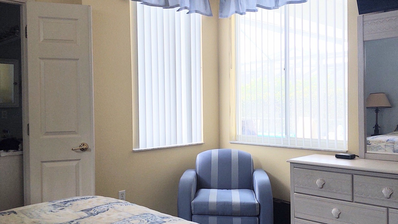 Photo of Bedroom in Sunset Lakes