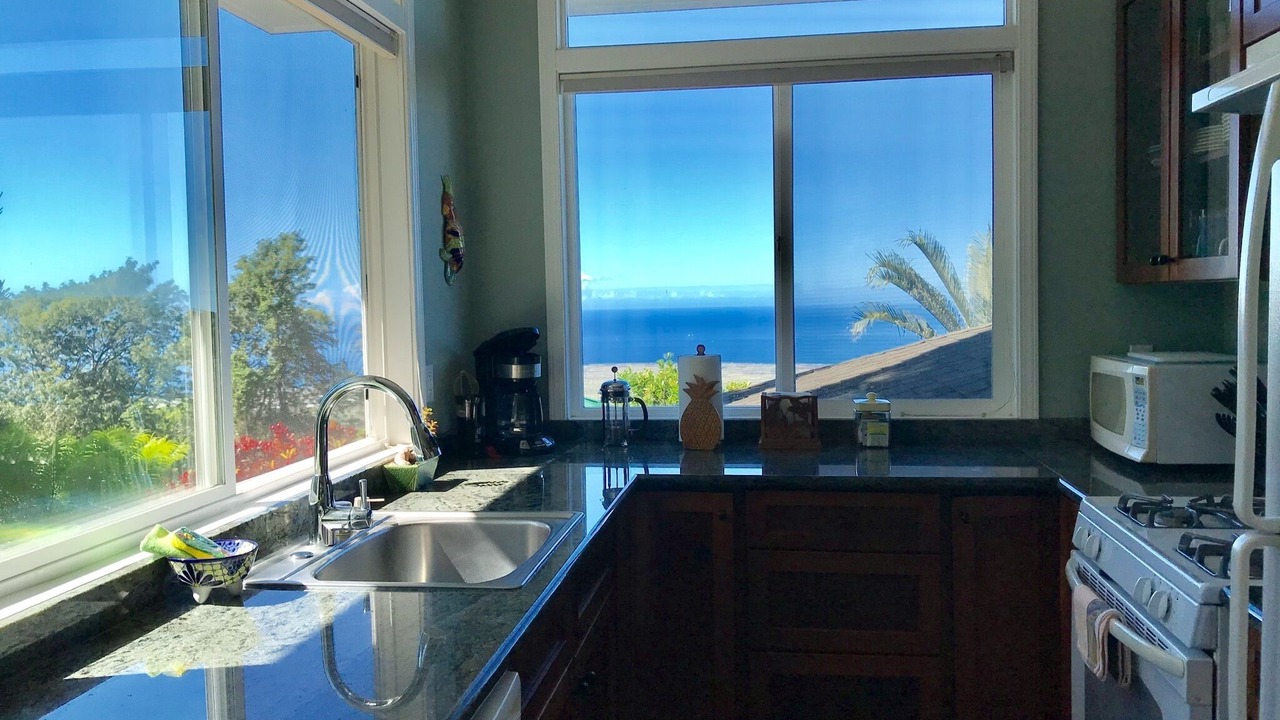 Photo of Kitchen in Holualoa