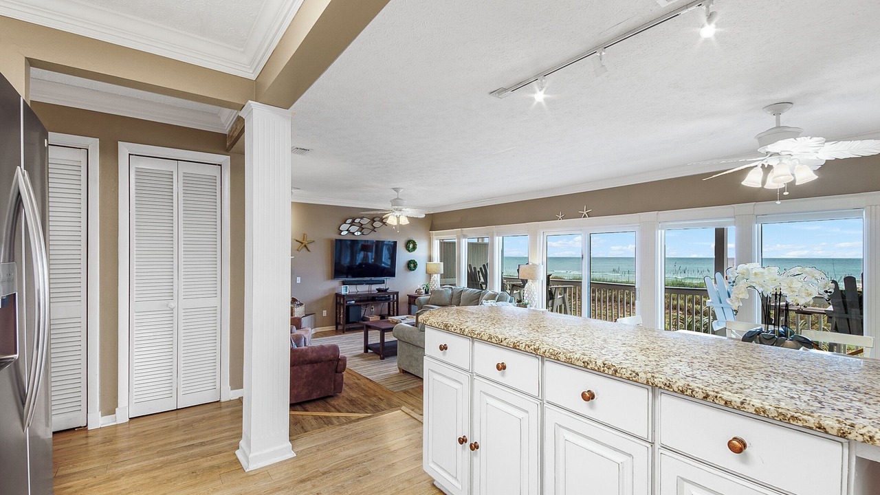 Photo of Livingroom in West Panama City Beach