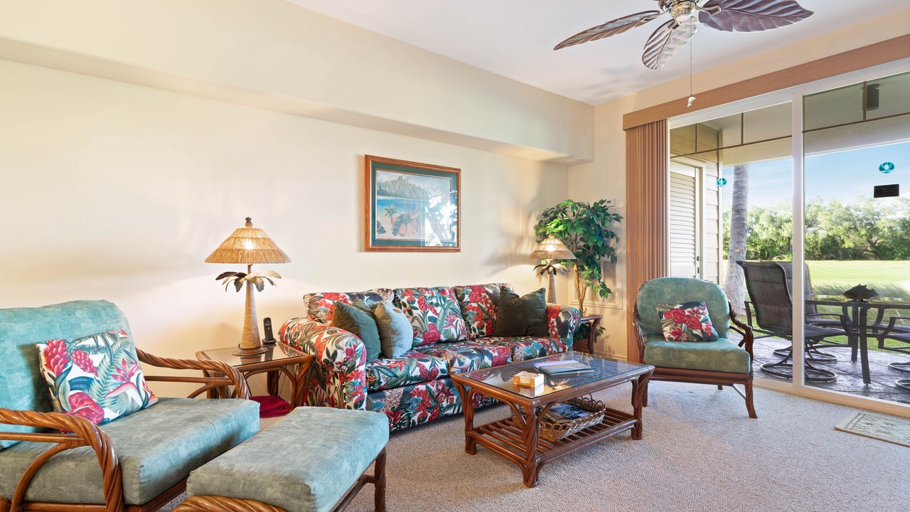 Photo of Livingroom in Waikoloa