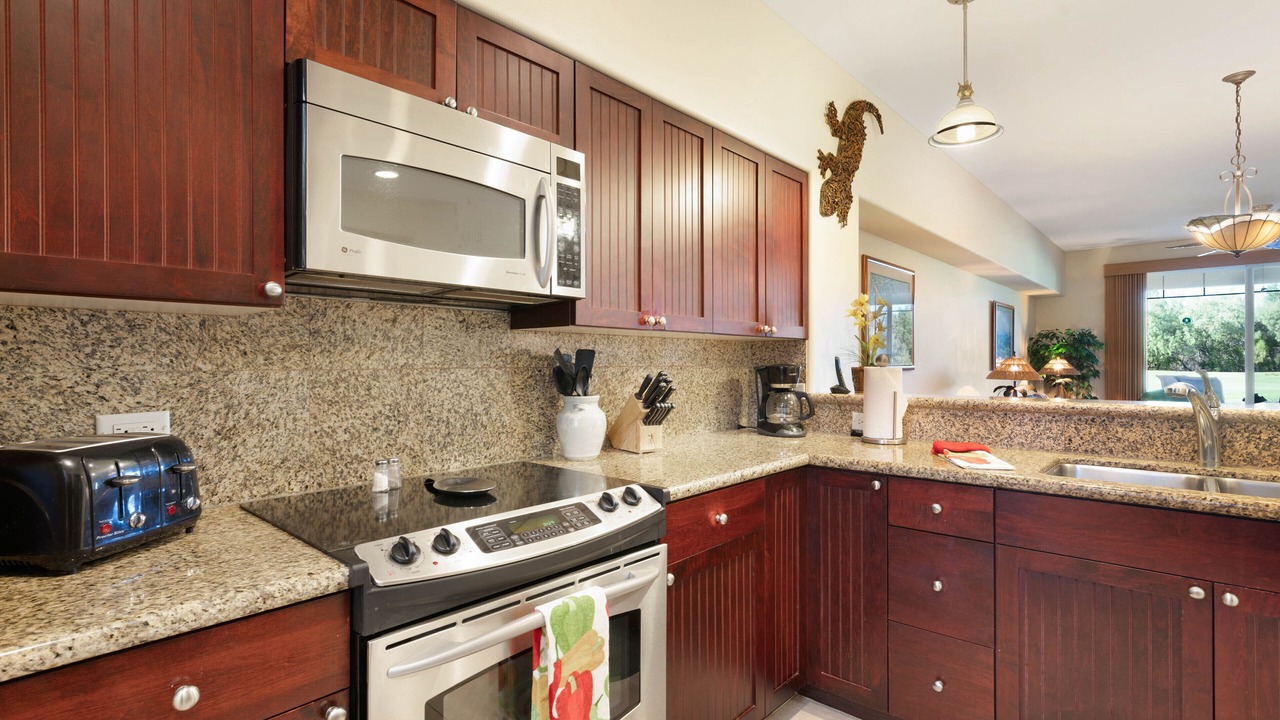 Photo of Kitchen in Waikoloa