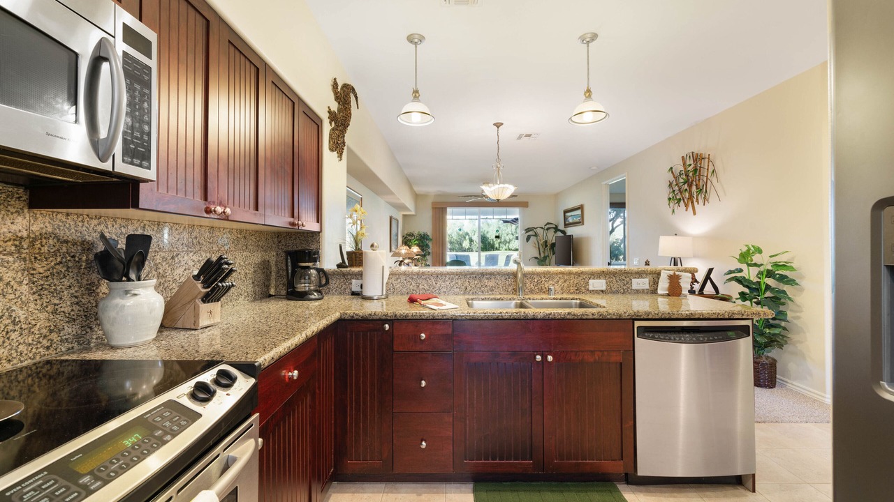 Photo of Kitchen in Waikoloa