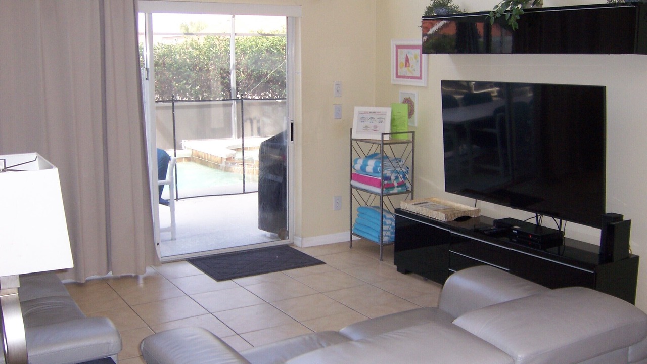 Photo of Livingroom in Loughman