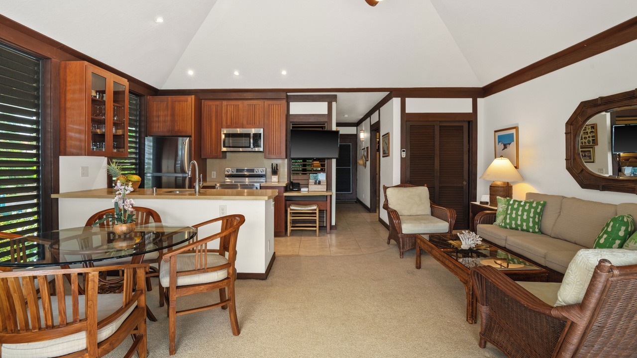 Photo of Livingroom in Poipu