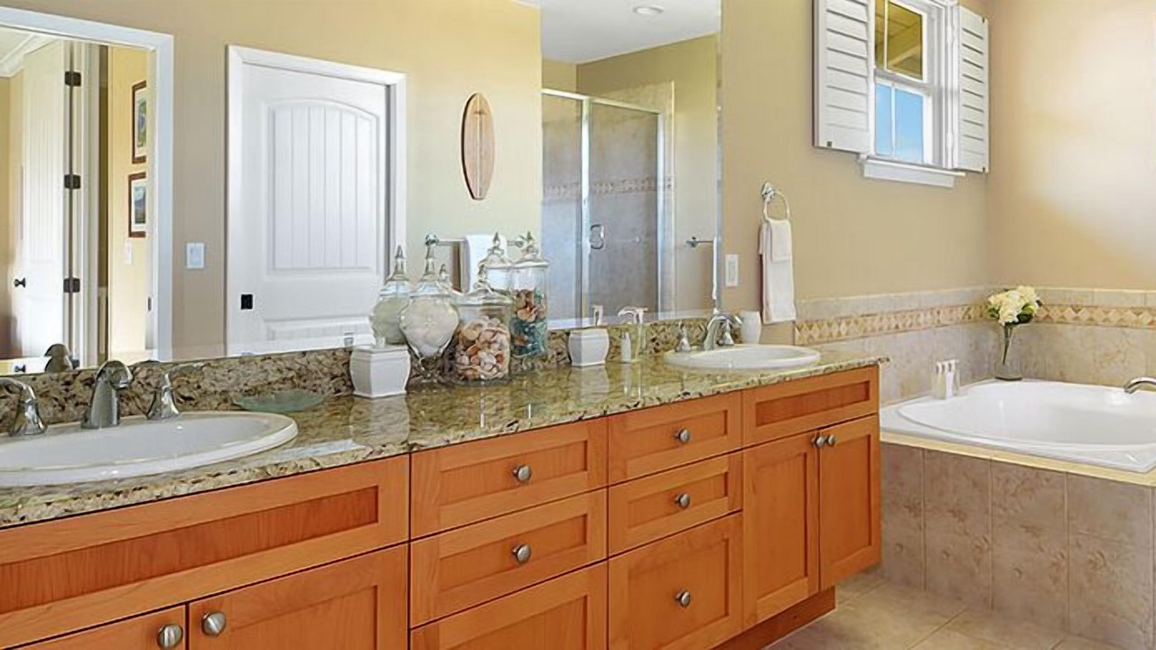 Photo of Bathroom in Princeville