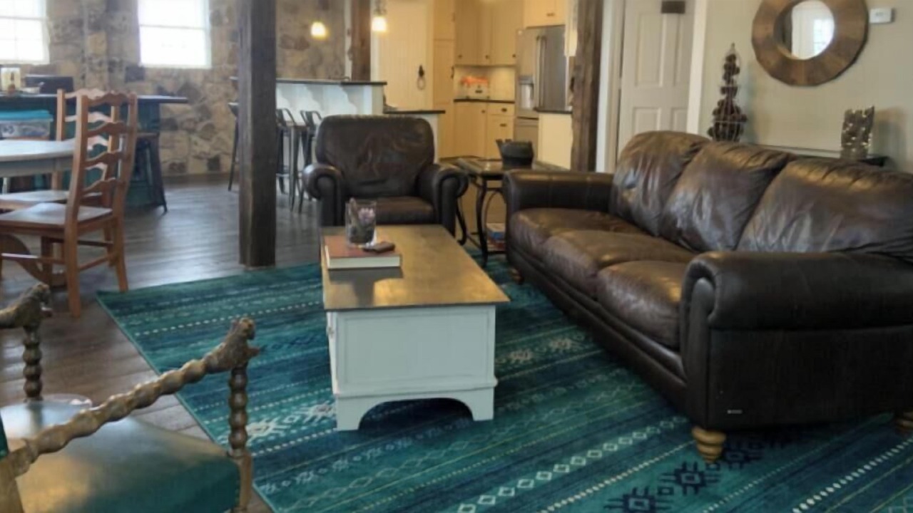 Photo of Livingroom in Evergreen