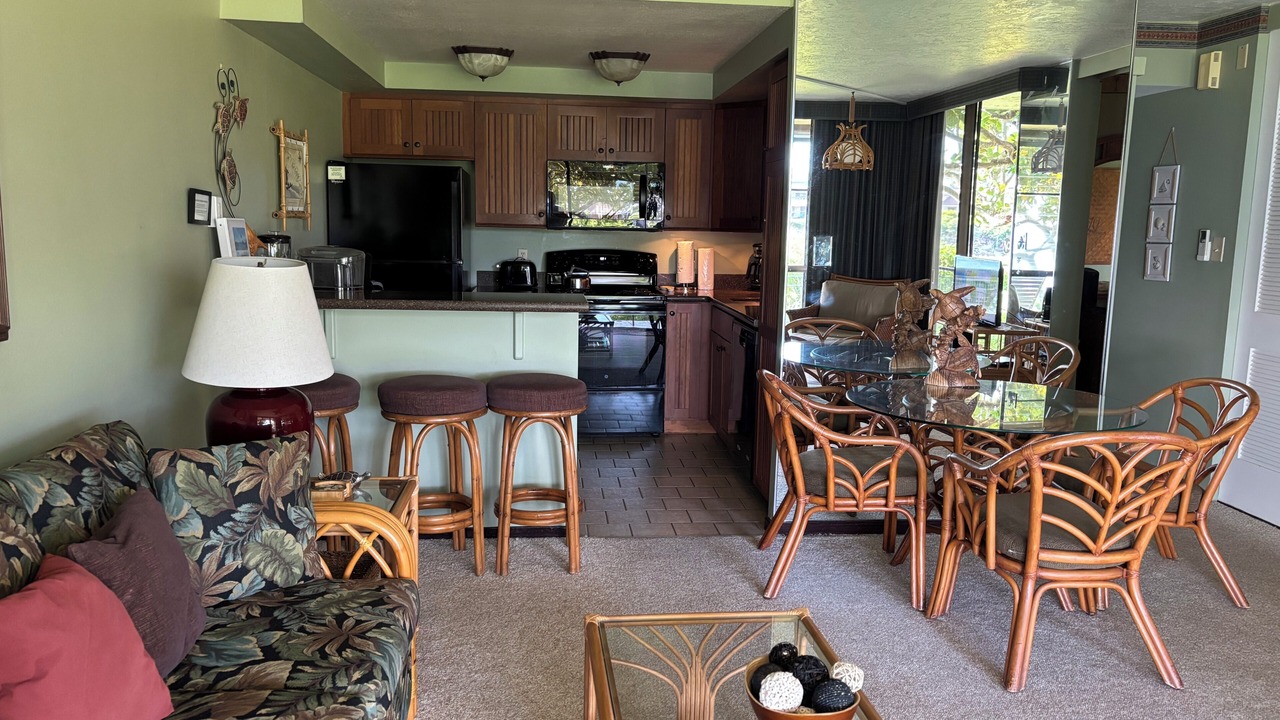 Photo of Livingroom in Napili