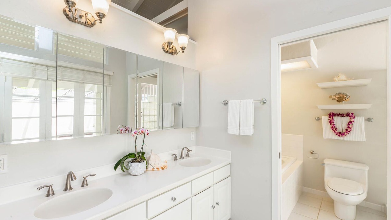 Photo of Bathroom in Princeville