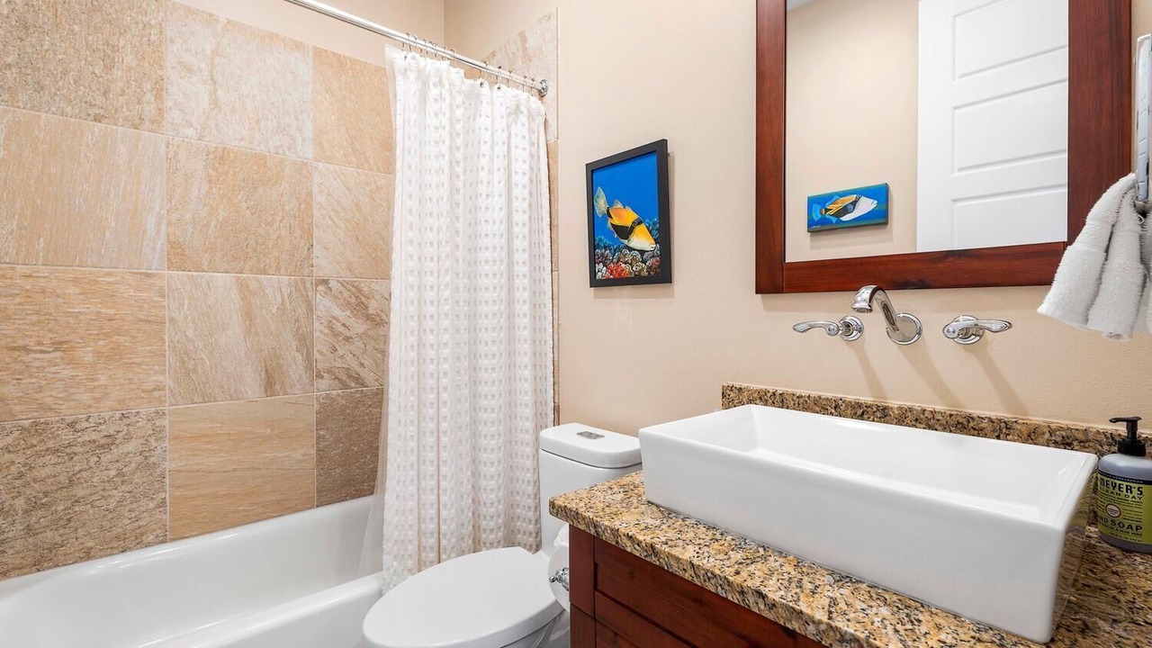 Photo of Bathroom in Keauhou