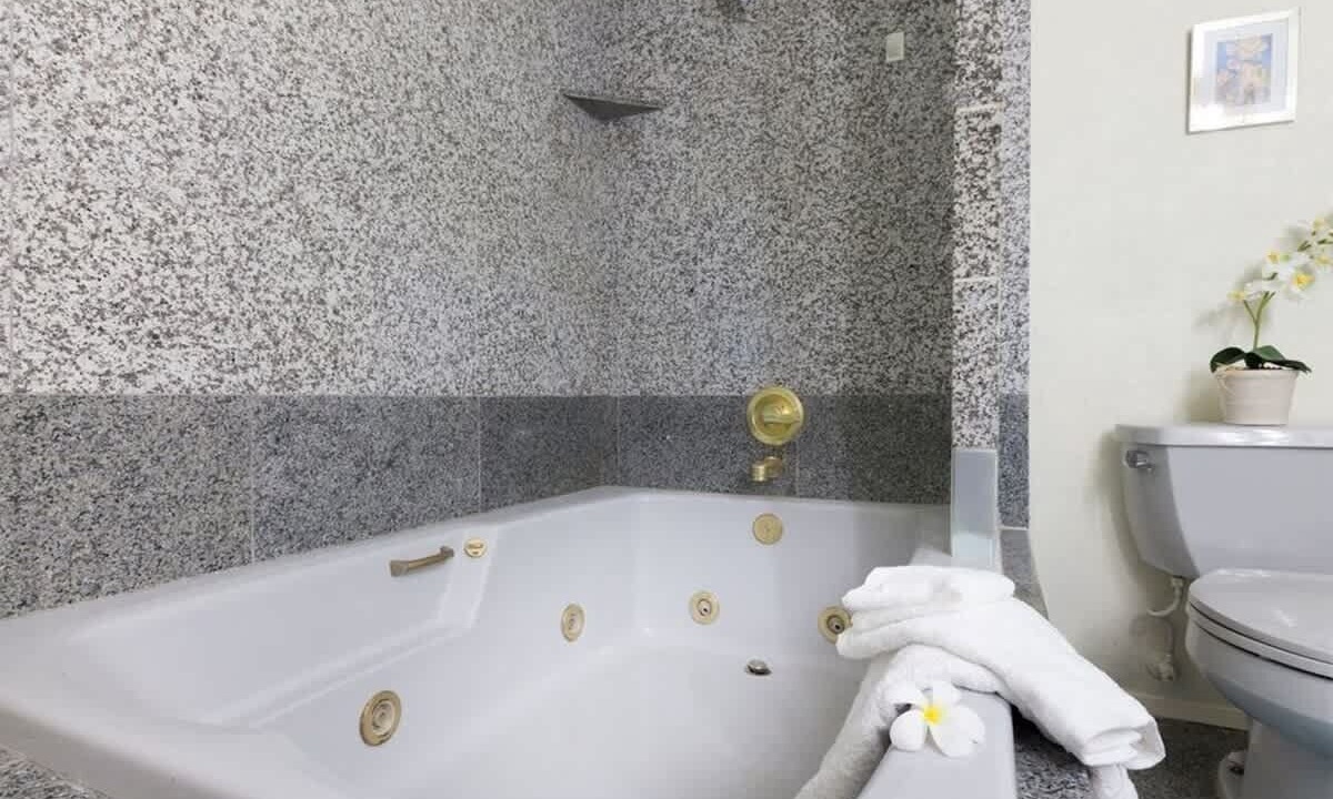 Photo of Bathroom in Kamuela