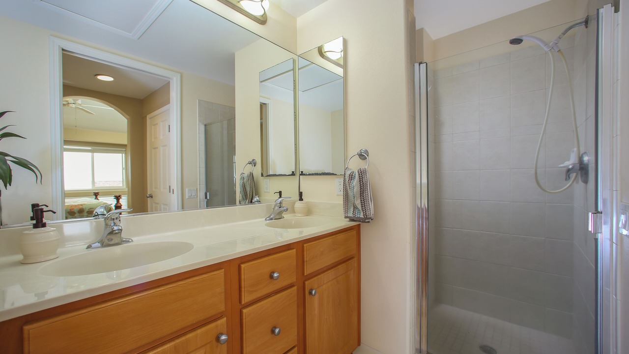 Photo of Bathroom in Historic Kailua Village
