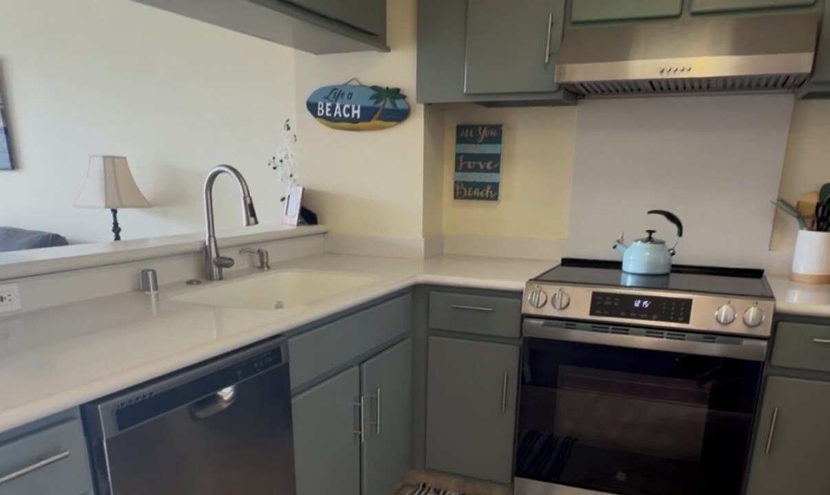 Photo of Kitchen in Makaha