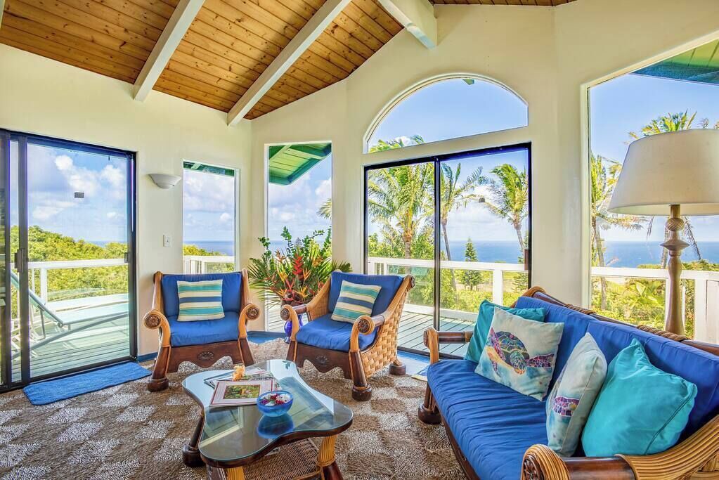 Photo of Livingroom in Haiku
