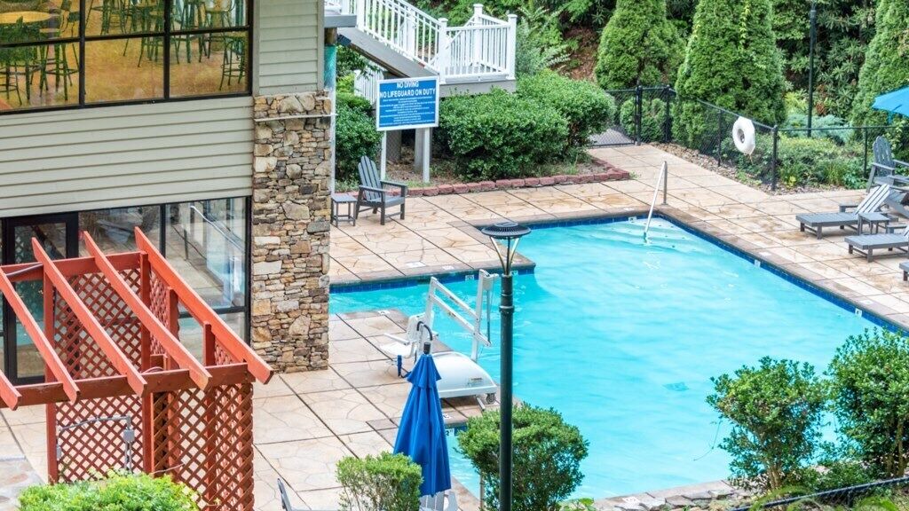 Photo of Others in Gatlinburg