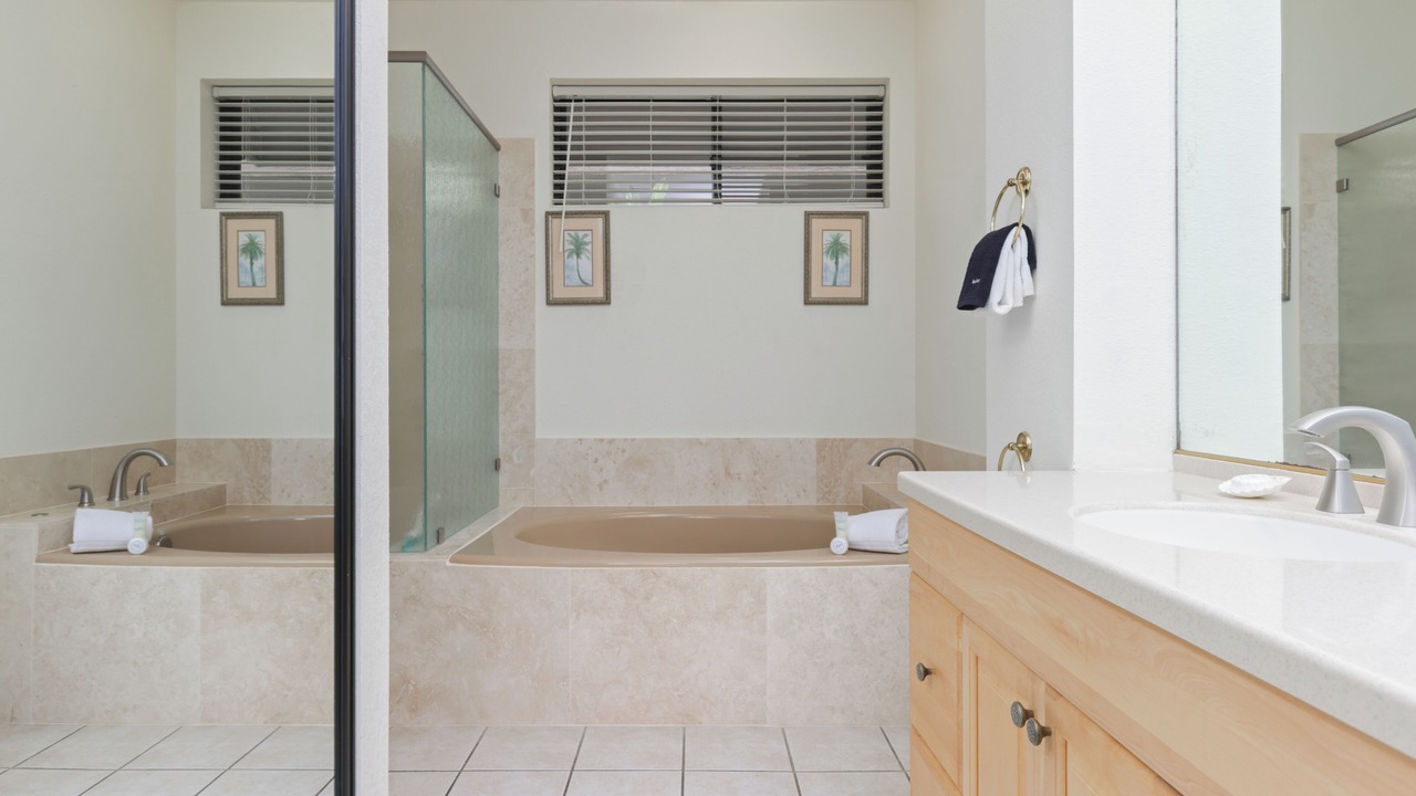 Photo of Bathroom in Waikoloa