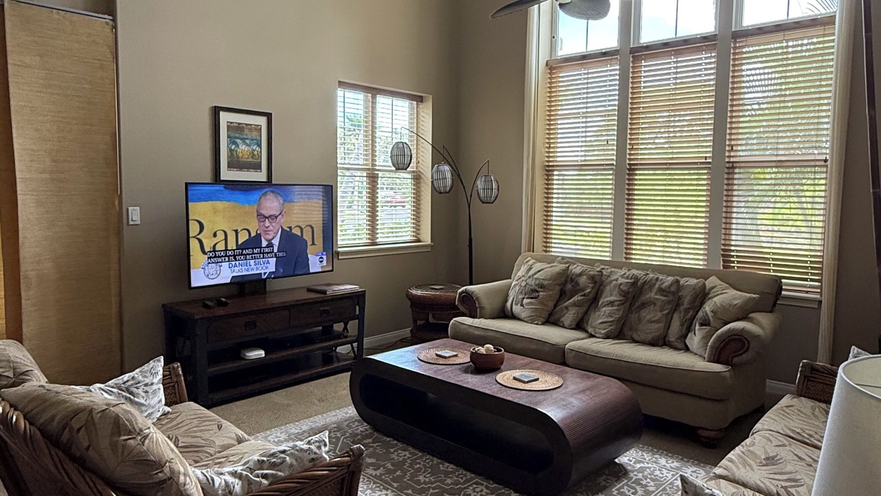 Photo of Livingroom in Waikoloa