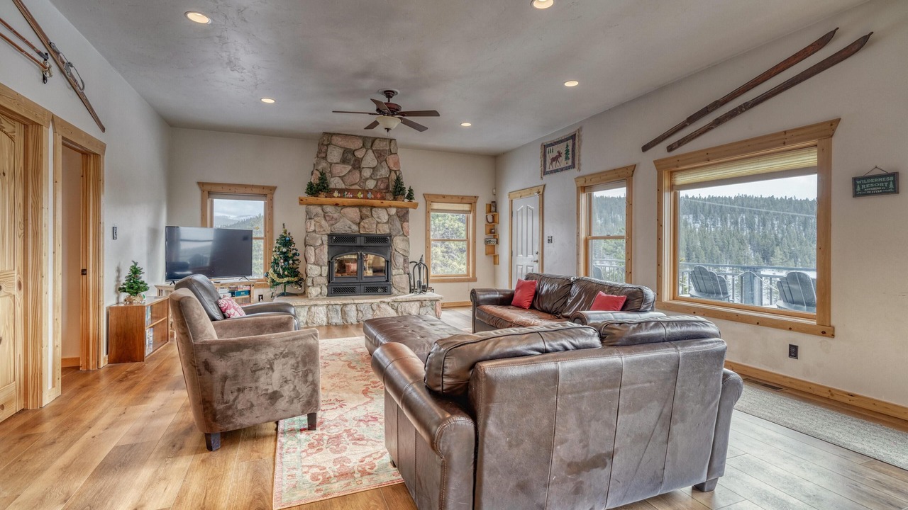 Photo of Livingroom in Leadville