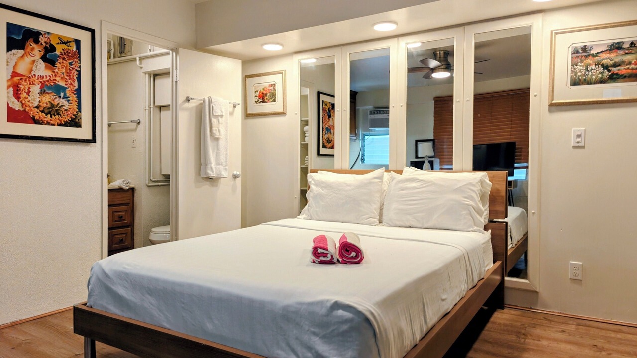 Photo of Bedroom in Waikiki