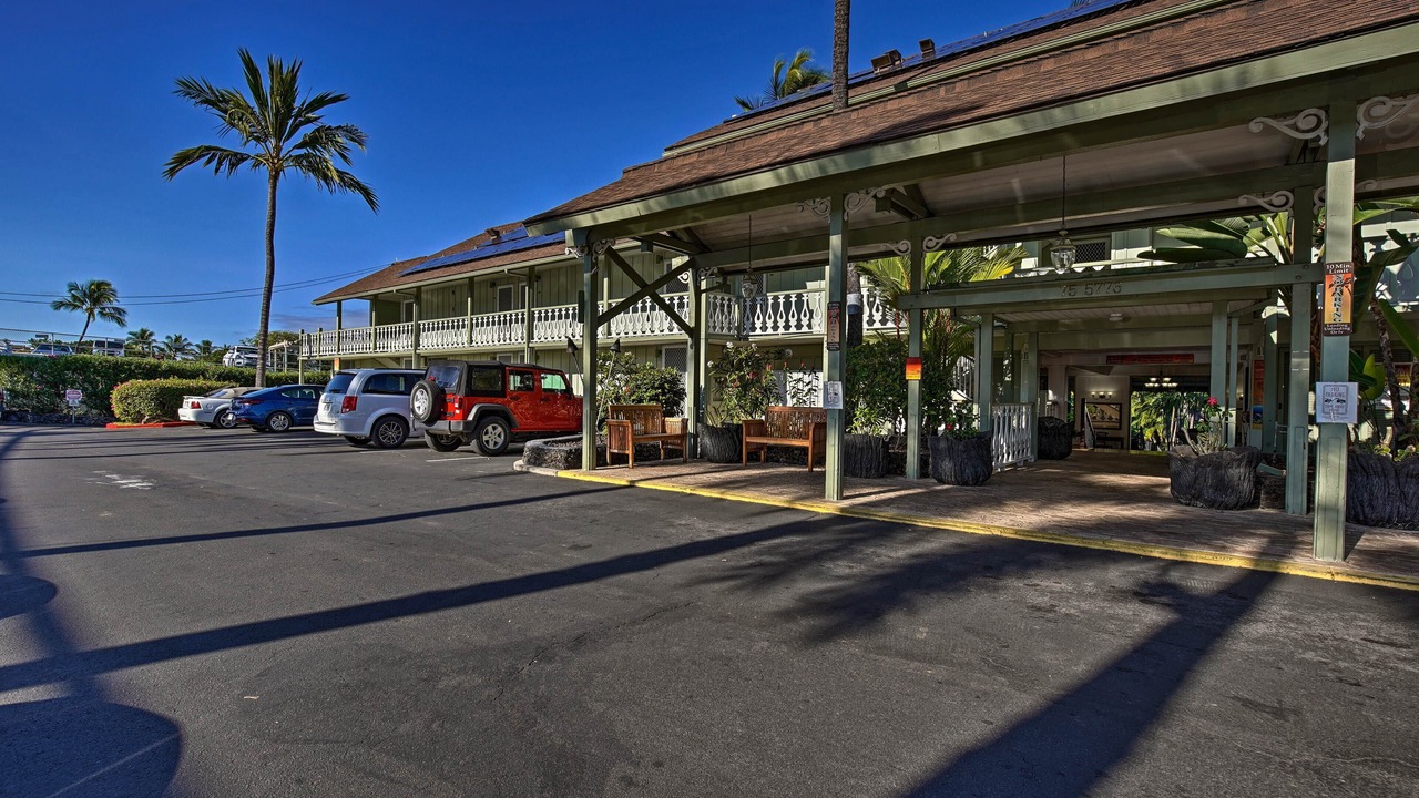 Photo of Others in Historic Kailua Village