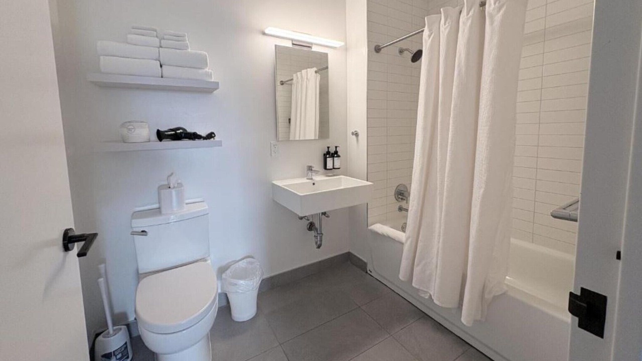 Photo of Bathroom in Hunters Point