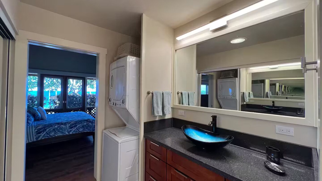 Photo of Bathroom in Maunaloa