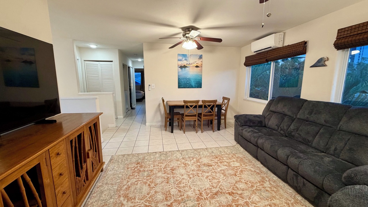 Photo of Livingroom in McCully - Moiliili