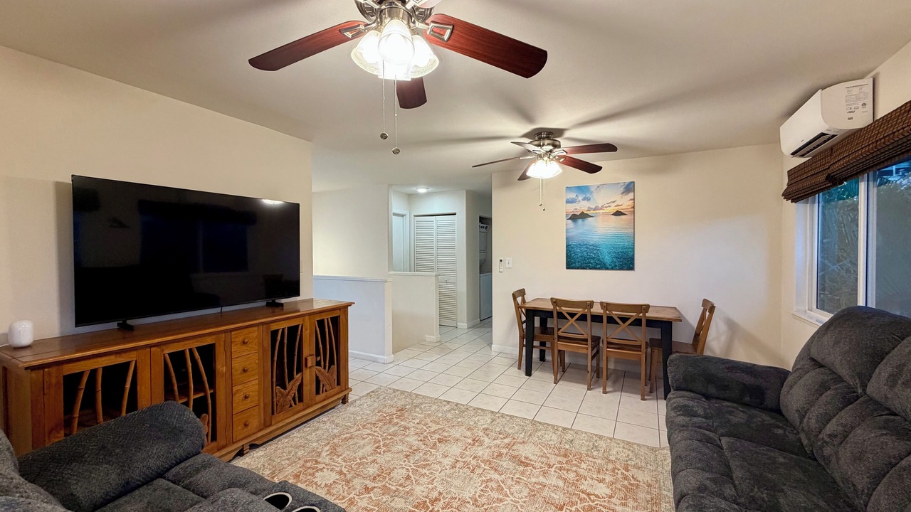 Photo of Livingroom in McCully - Moiliili