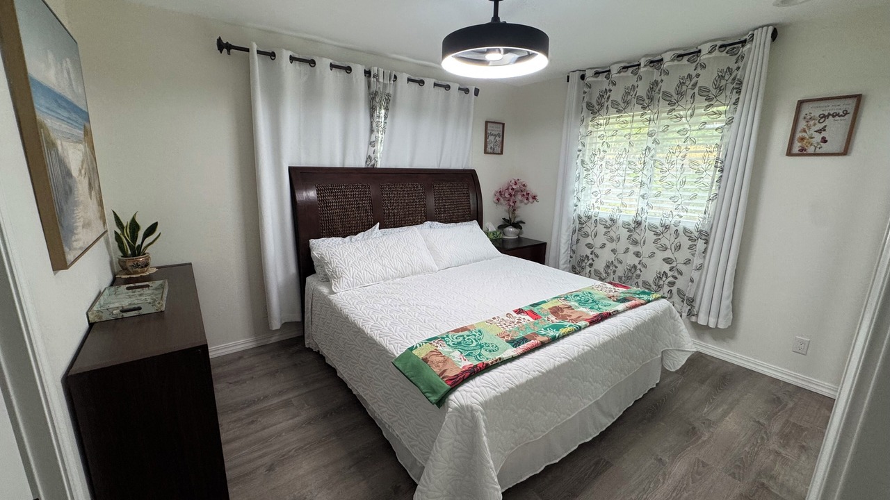 Photo of Bedroom in Keaau