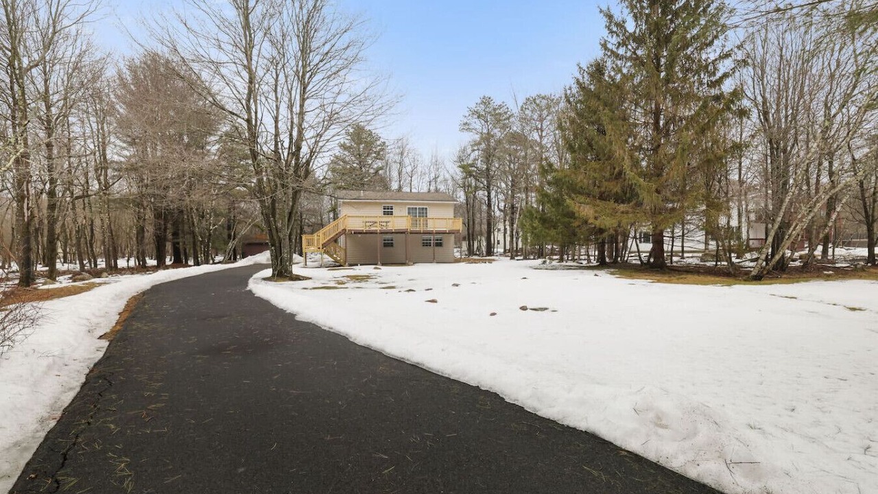 Photo of Outdoor in Briar Crest Woods